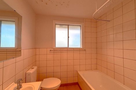 Photo of property in 1/21 Olliviers Road, Phillipstown, Christchurch, 8011