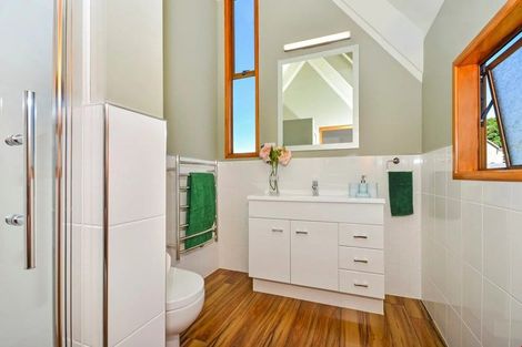 Photo of property in 7 Sandiacre Way, Browns Bay, Auckland, 0630
