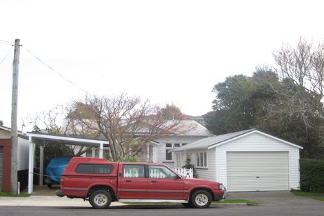 Photo of property in 3/6 Hoyle Place, New Plymouth, 4310
