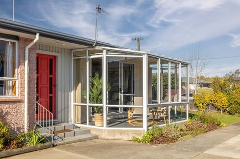 Photo of property in 51 Wingate Street, Redwood, Christchurch, 8051