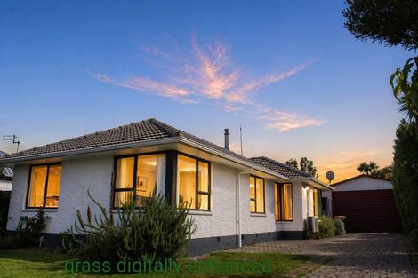 Photo of property in 132 Pacific Road, North New Brighton, Christchurch, 8083