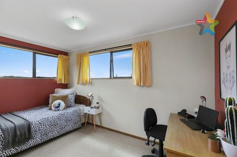 Photo of property in 18 Kilsyth Street, Karori, Wellington, 6012