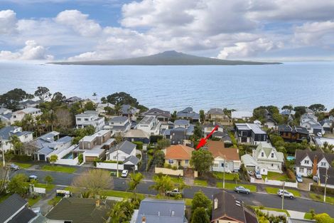 Photo of property in 1/8 Merani Street, Narrow Neck, Auckland, 0622