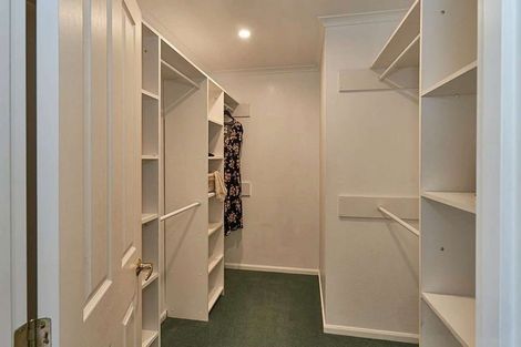 Photo of property in 21 Rothesay Place, Highbury, Palmerston North, 4412