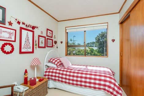 Photo of property in 36 Pitoitoi Street, Otaihanga, Paraparaumu, 5036