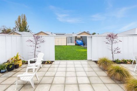 Photo of property in 82 Olliviers Road, Phillipstown, Christchurch, 8011