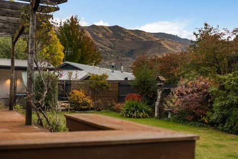 Photo of property in 202 Stone Street, Wanaka, 9305