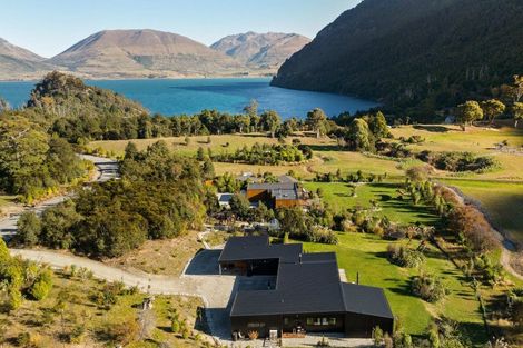 Photo of property in 42 Tui Drive, Mount Creighton, Queenstown, 9371
