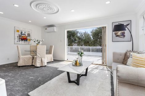 Photo of property in 4202a/2 Great North Road, Glendene, Auckland, 0602