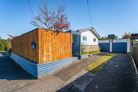 Photo of property in 4 Arrowsmith Avenue, Waipahihi, Taupo, 3330