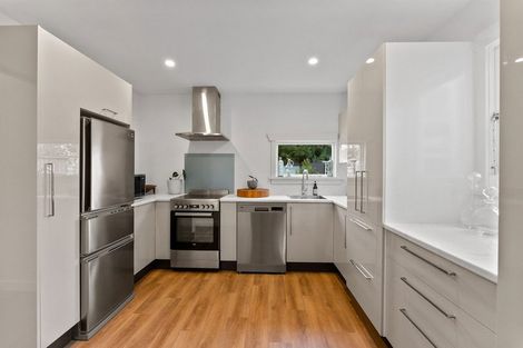 Photo of property in 94 Hine Street, New Plymouth, 4310