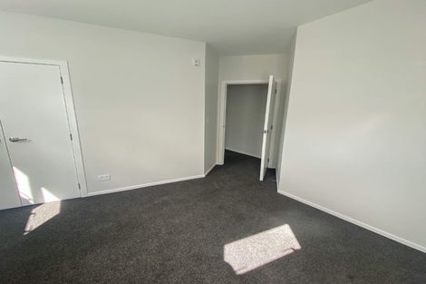 Photo of property in 2a/2 Gibbons Street, Upper Hutt, 5018