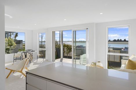 Photo of property in 19 Beachville Road, Redcliffs, Christchurch, 8081
