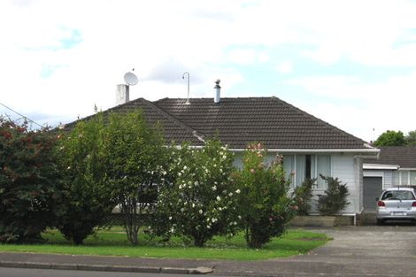 Photo of property in 641 Te Atatu Road, Te Atatu Peninsula, Auckland, 0610