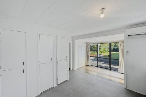 Photo of property in 21 Edgeware Road, Palmerston North, 4410