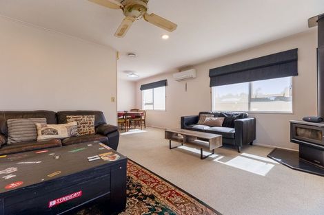 Photo of property in 13a Hadfield Place, Paraparaumu Beach, Paraparaumu, 5032