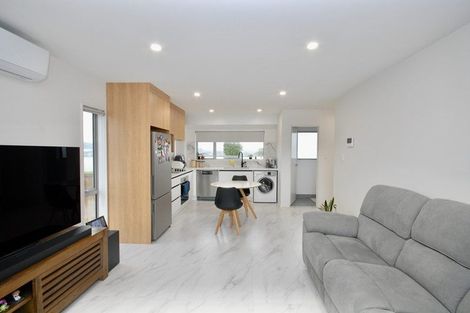 Photo of property in 298f Sunset Road, Windsor Park, Auckland, 0632