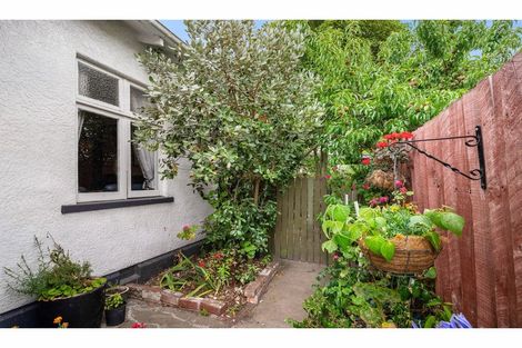 Photo of property in 75 Wychbury Street, Spreydon, Christchurch, 8024