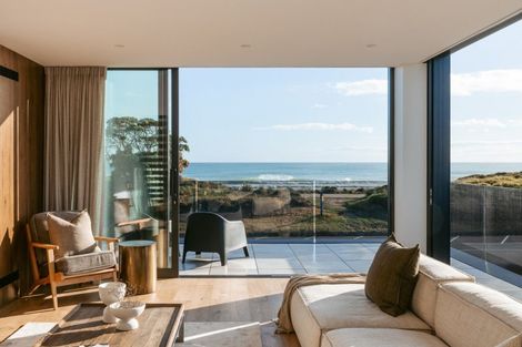 Photo of property in 124b Marine Parade, Mount Maunganui, 3116