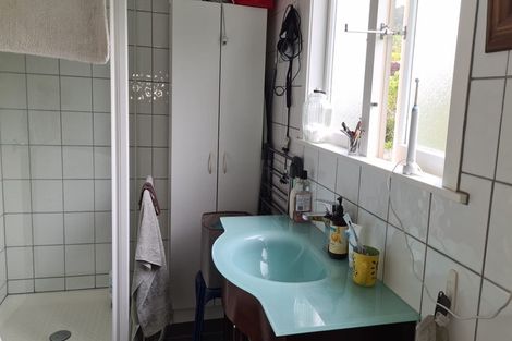 Photo of property in 14 Lower Watt Street, Wadestown, Wellington, 6012