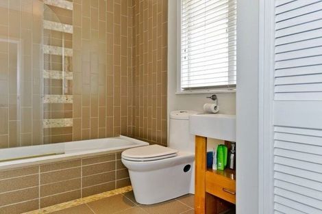 Photo of property in 73b Nile Road, Milford, Auckland, 0620