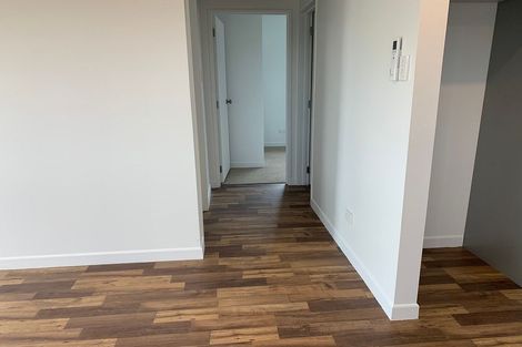 Photo of property in 2 Burgundy Park Avenue, Henderson, Auckland, 0612