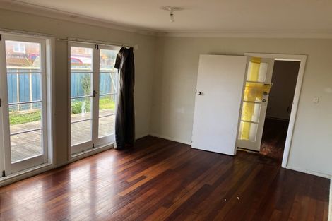 Photo of property in 24 Fleming Street, Manurewa East, Auckland, 2102