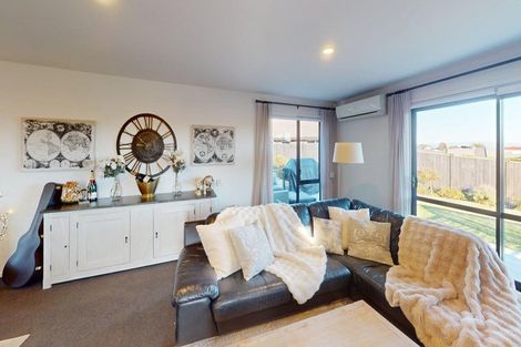 Photo of property in 24 Macdonald Heights, Feilding, 4702