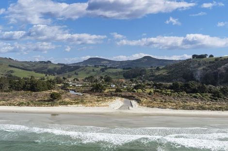 Photo of property in 62 Beach Road, Long Beach, Port Chalmers, 9081