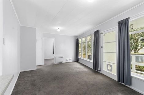 Photo of property in 71a Commercial Road, Helensville, 0800