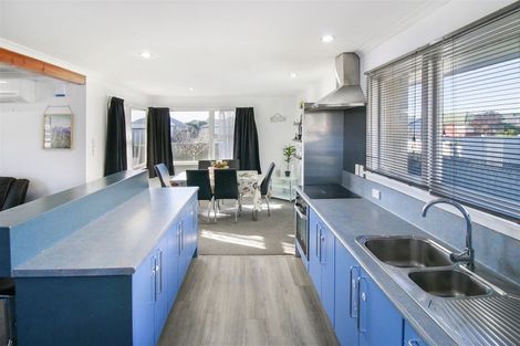 Photo of property in 84 Bickerton Street, Wainoni, Christchurch, 8061