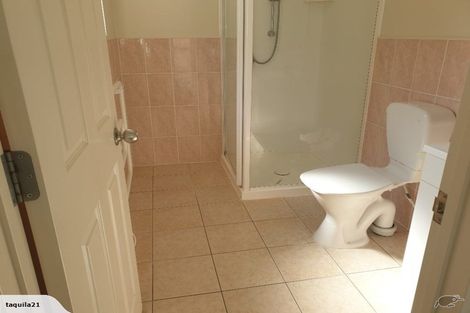 Photo of property in 8 Shah Place, Glen Eden, Auckland, 0602