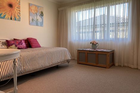 Photo of property in 32 Carroll Place, Owhata, Rotorua, 3010