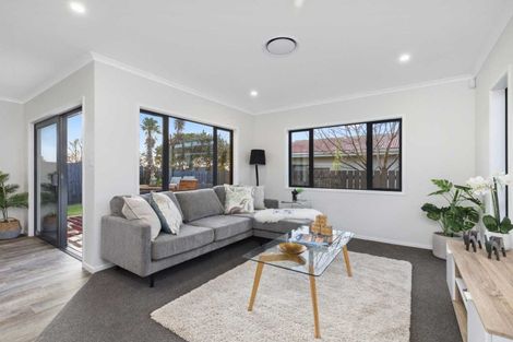 Photo of property in 116a Racecourse Road, Waiuku, 2123