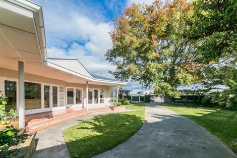 Photo of property in 13 Avenue Road, Greenmeadows, Napier, 4112