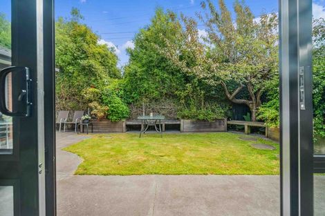 Photo of property in 82 Middleton Road, Upper Riccarton, Christchurch, 8041
