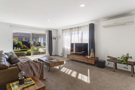 Photo of property in 47 Crawford Avenue, Mangere Bridge, Auckland, 2022