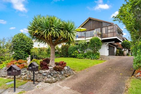 Photo of property in 1/21 Peter Terrace, Castor Bay, Auckland, 0620