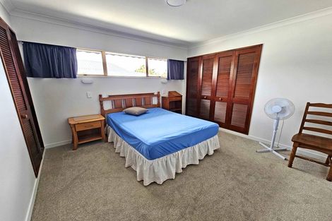 Photo of property in 9 Gilbass Avenue, Hamilton Lake, Hamilton, 3204