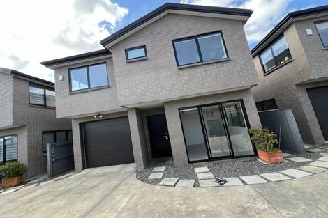 Photo of property in 28 Tiraumea Drive, Pakuranga, Auckland, 2010