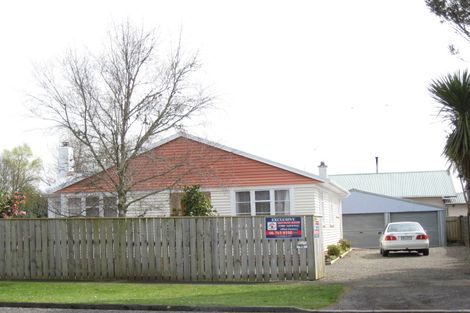 Photo of property in 10 Craig Street, Stratford, 4332