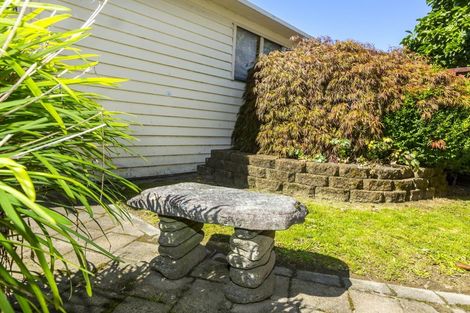 Photo of property in 62 Hillside Drive, Maoribank, Upper Hutt, 5018