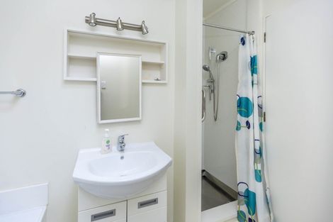Photo of property in 48f2- Kowhai Avenue, Ebdentown, Upper Hutt, 5018