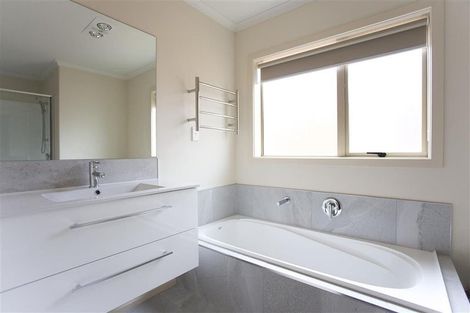 Photo of property in 23 Charlotte Crescent, Dinsdale, Hamilton, 3204