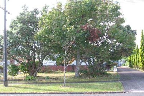 Photo of property in 154 View Road, Sunnyvale, Auckland, 0612