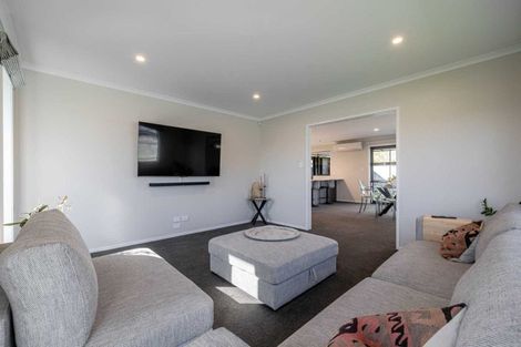 Photo of property in 33 Monarch Drive, Ashhurst, 4810