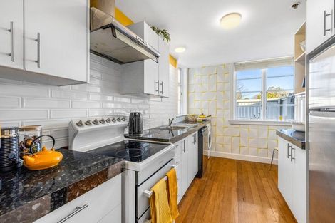 Photo of property in 2/46 Fendalton Road, Fendalton, Christchurch, 8014