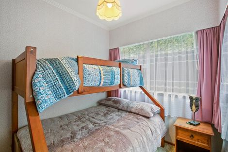 Photo of property in 11 Findlay Street, Moturoa, New Plymouth, 4310