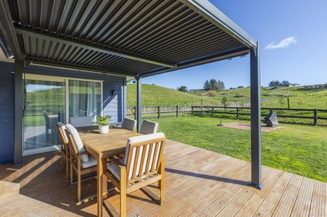 Photo of property in 102a Racecourse Road, Waiuku, 2123
