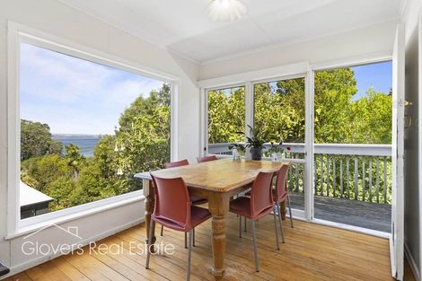 Photo of property in 21a Harrybrook Road, Green Bay, Auckland, 0604
